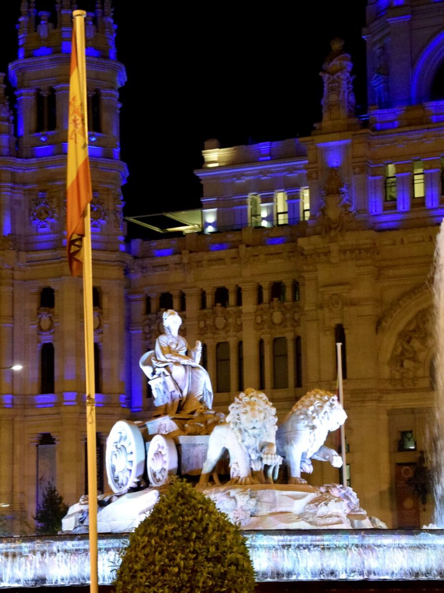 Espagne : Madrid, plaza de Cibeles